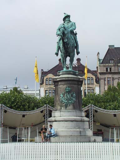 Kongestatue i Malm�